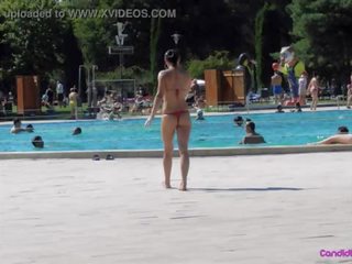 Pantai pengintip/voyeur marvelous bikini kanak-kanak perempuan tanpa penutup dada jahat weasel
