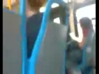 Това човек е луд към мижитурка край в на автобус