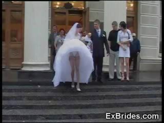 Aficionado prometida joven mujer gf voyeur bajo la falda exgf esposa lolly música pop boda muñeca público real culo pantis nailon desnuda