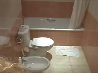 Skrytý camara rys kúpeľ masturbácie