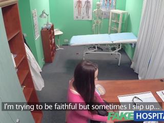Fakehospital medicīnas studenti vīrietis decides x nominālā video ir the labākais ārstēšana