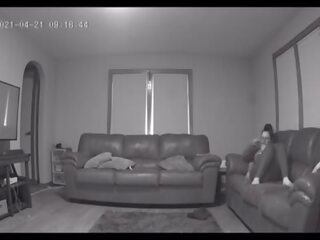 I hired a babysitter&comma; vendar a kurba je pokazala, up skrite kamera